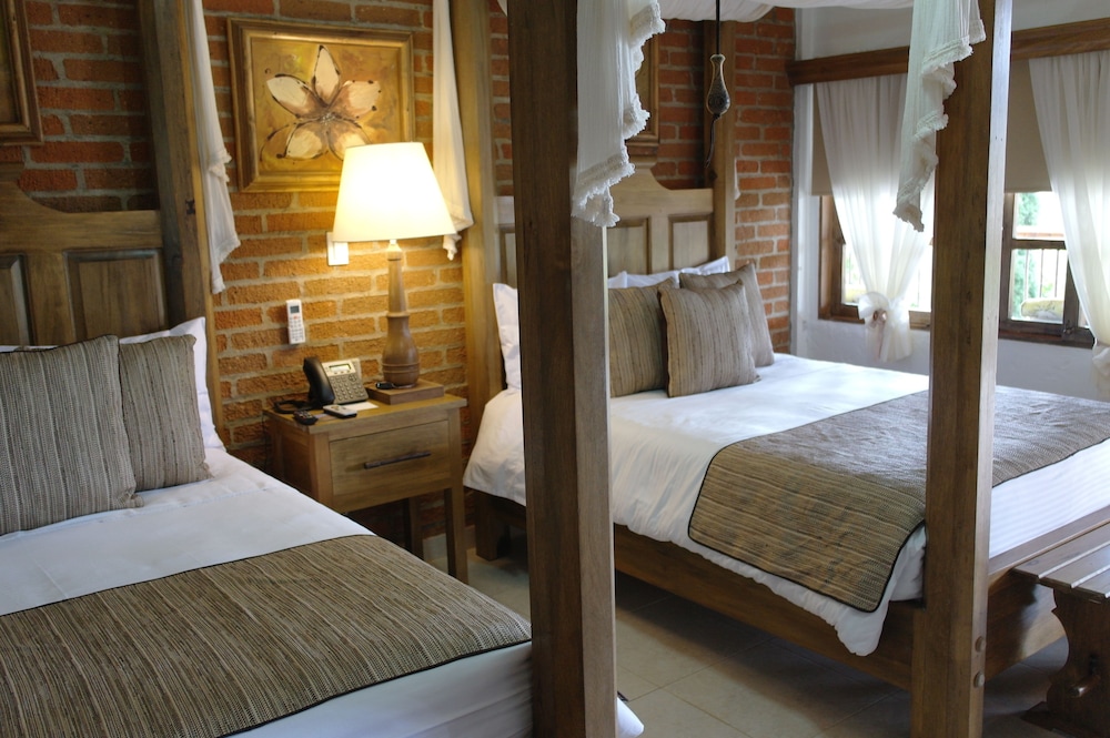 Casa San Carlos Lodge 25/50