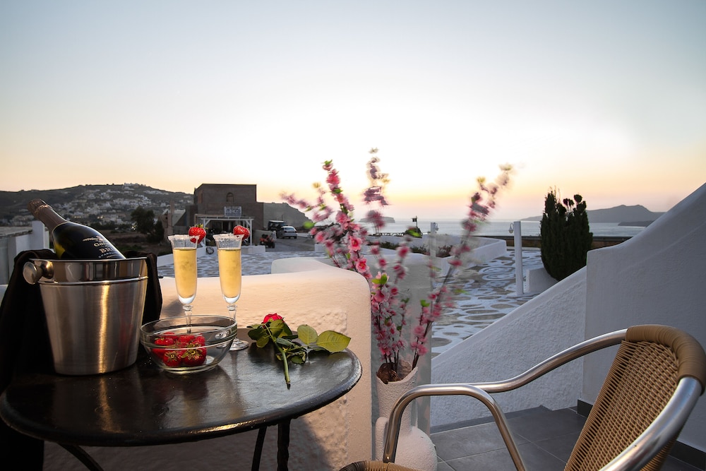 Villa Iliovasilema Santorini 18/50