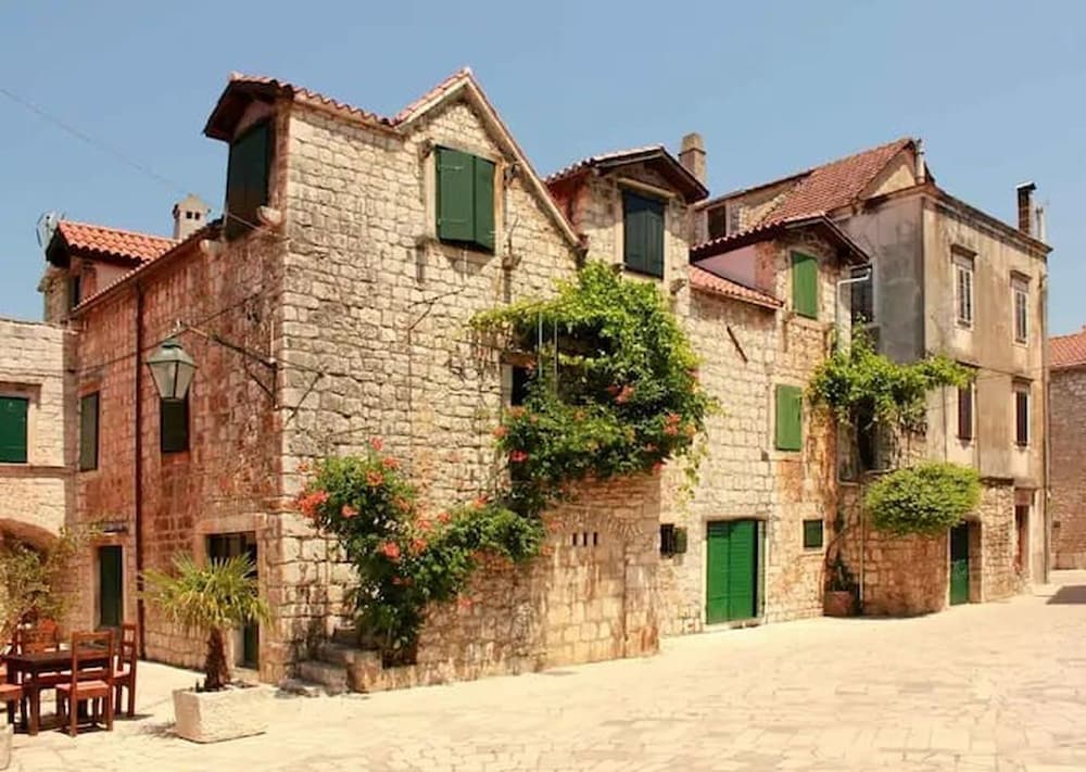House Old Town Stone House 2/23