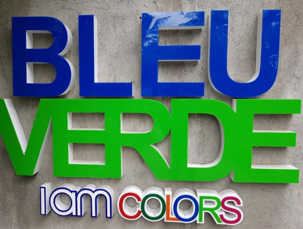 Bleu Verde I Am Colors 73/79