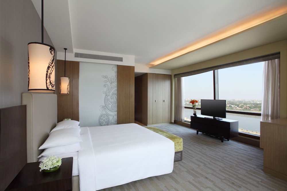 Hyatt Regency Ahmedabad 19/80