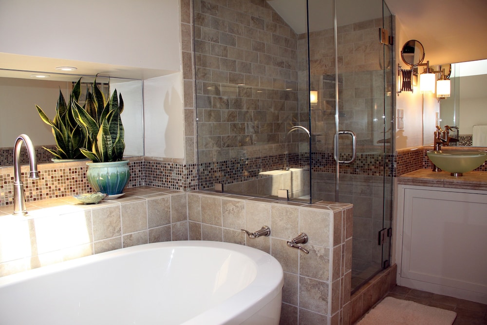 Napa Inn 47/50