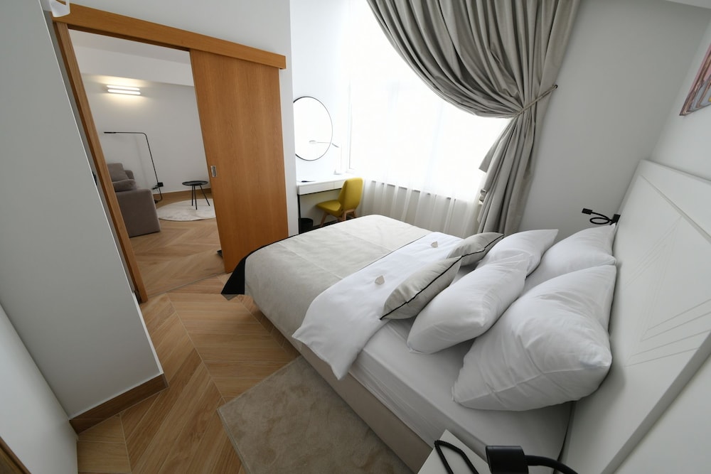 Aparthotel Milenij 13/40