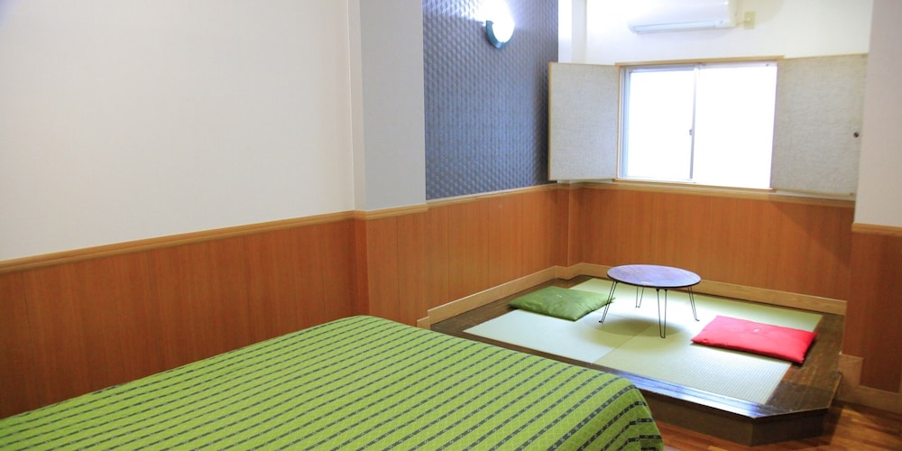 Hotel Bin 26/50