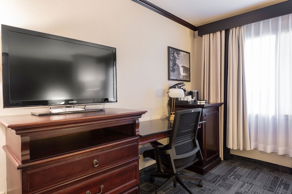 Le Saint Edouard, WorldHotels Distinctive 33/34