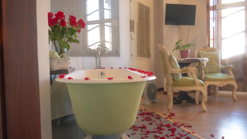Boutique Hotel Casona D Alameda 42/63