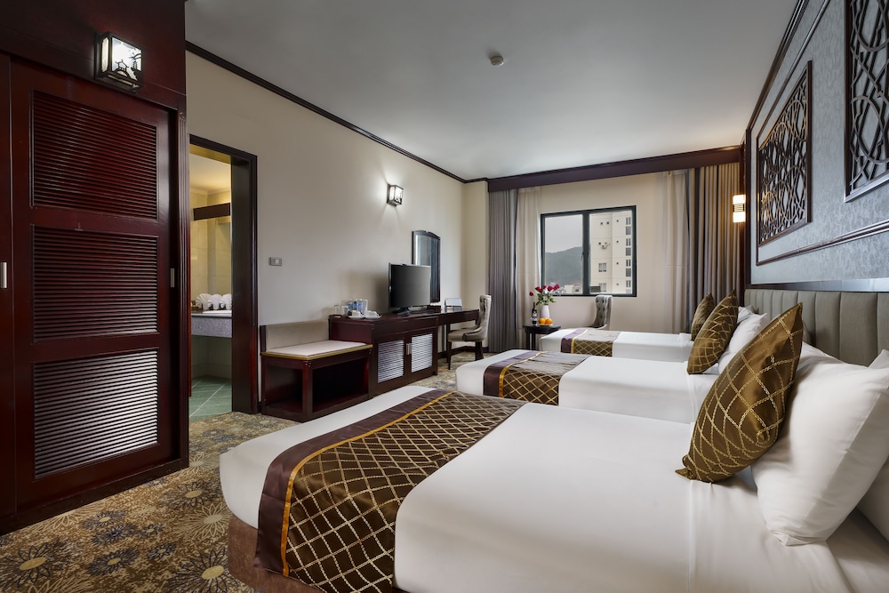 Mithrin Hotel Halong 8/22