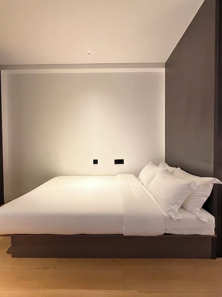 base-Wangfujing Serviced Apartment 12/50