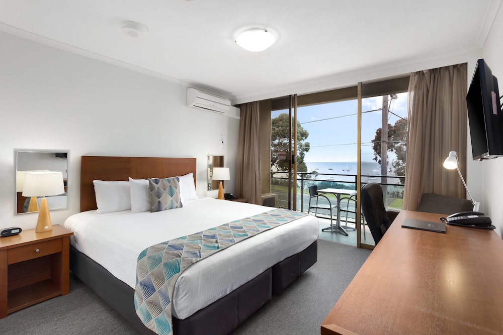 1 Bedroom, Apartment, Bay View
