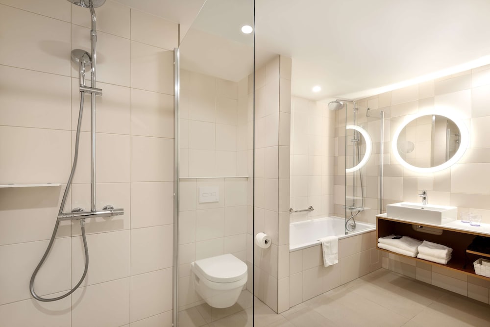 Hyatt House Paris Charles de Gaulle Airport 32/33