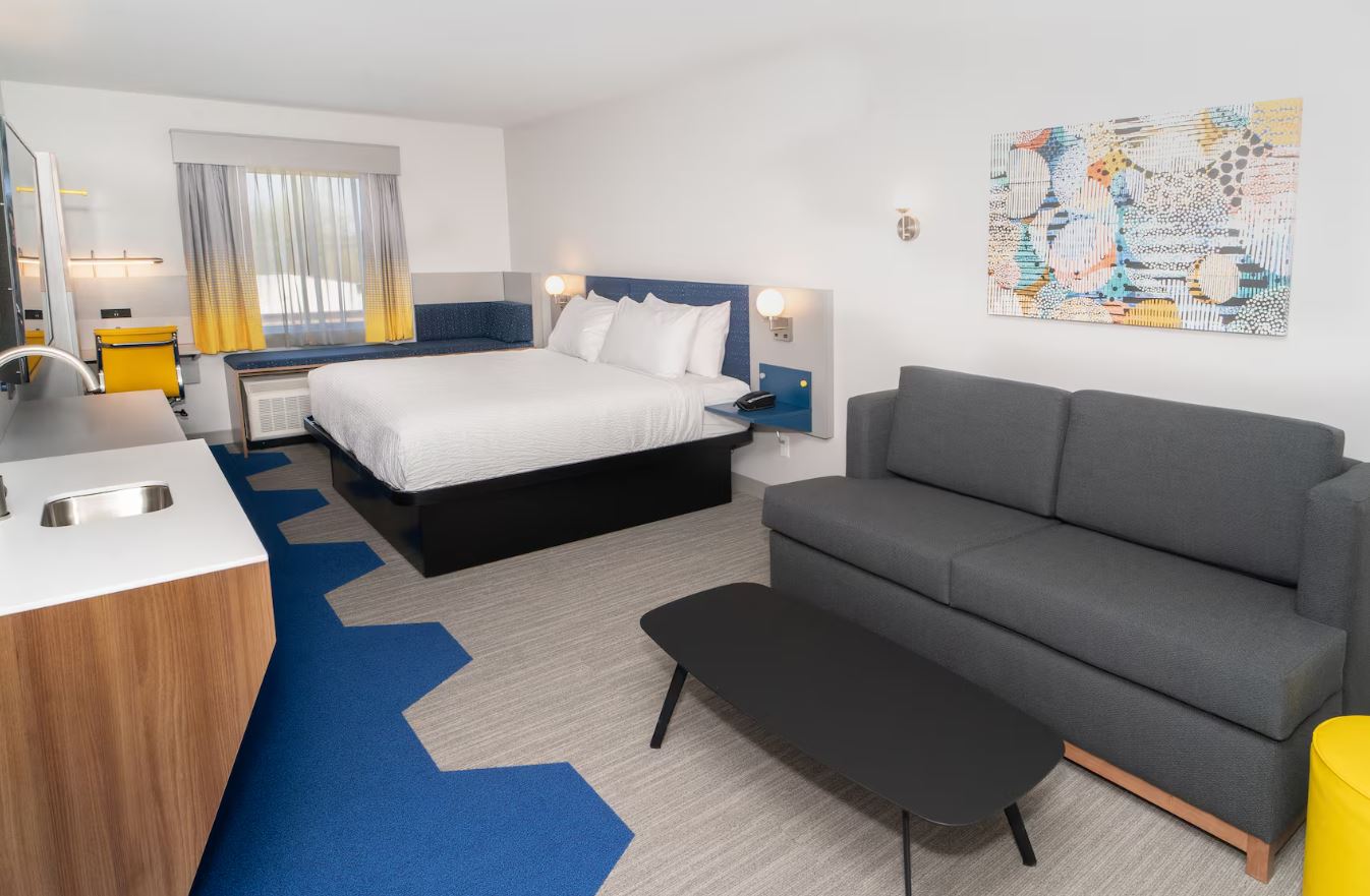 Microtel Inn & Suites by Wyndham Newark NY 23/27
