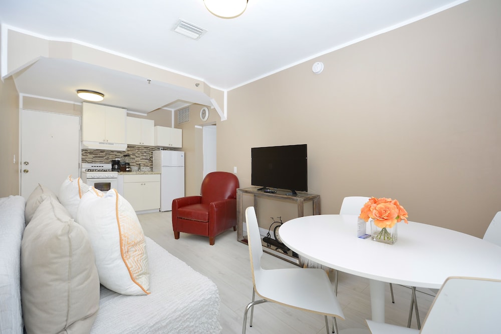 335 Ocean Walk Apartments 20/37