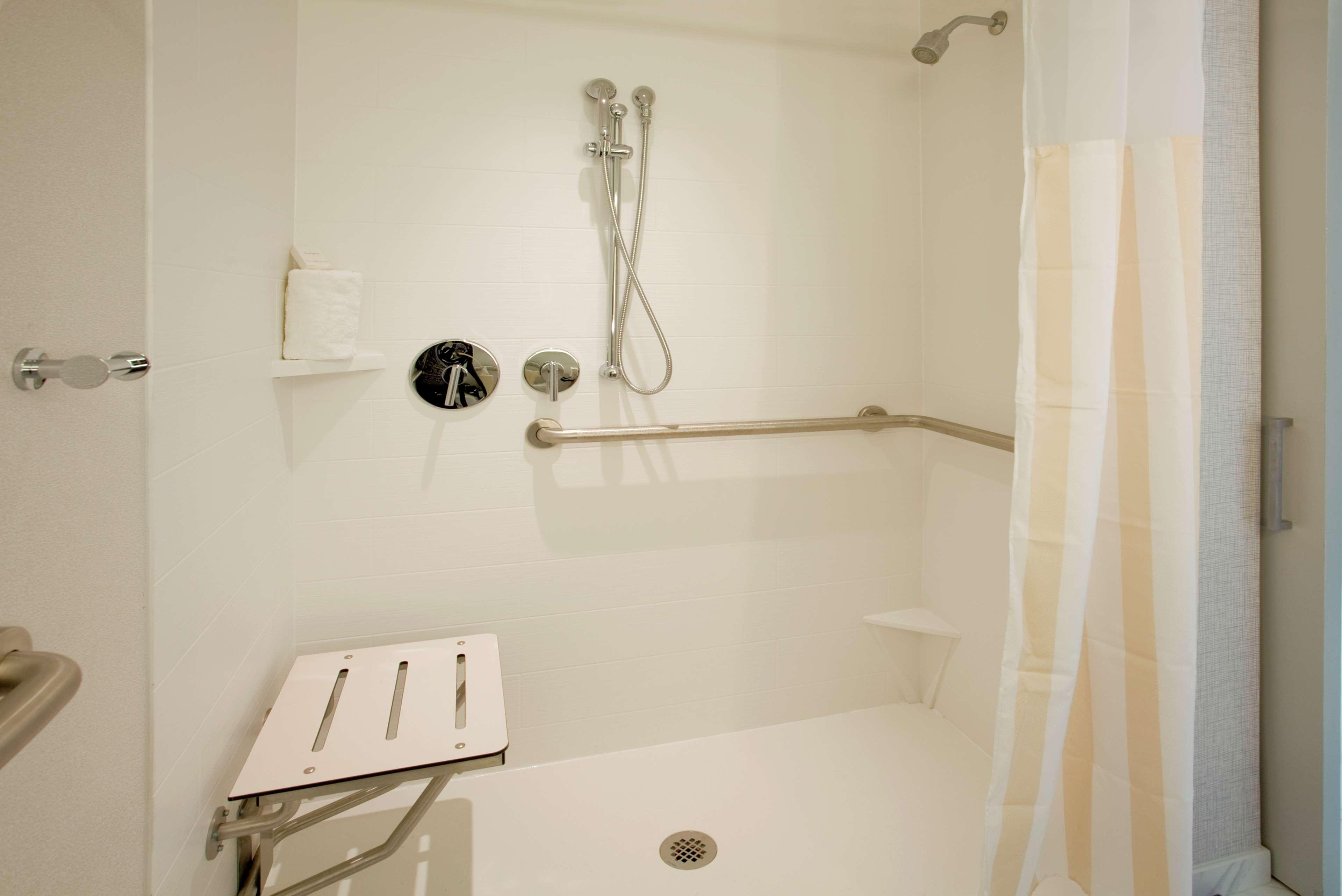 Premium, King Bed, Accessible, Hilton Garden Inn New York/Central Park South-Midtown West 2/2