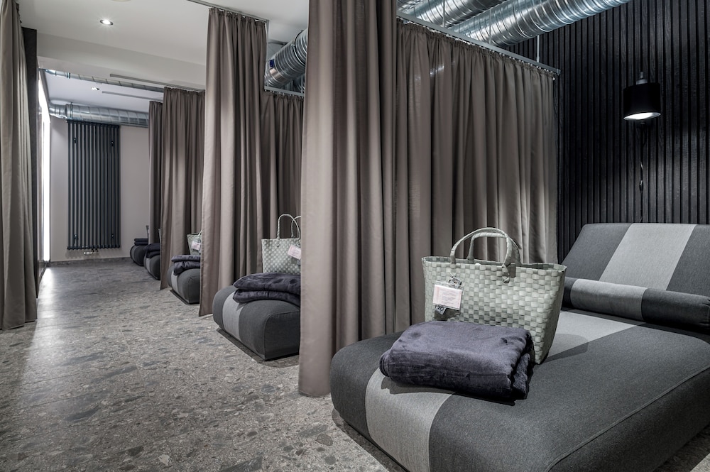 Hotel Esplanade Dortmund 25/68
