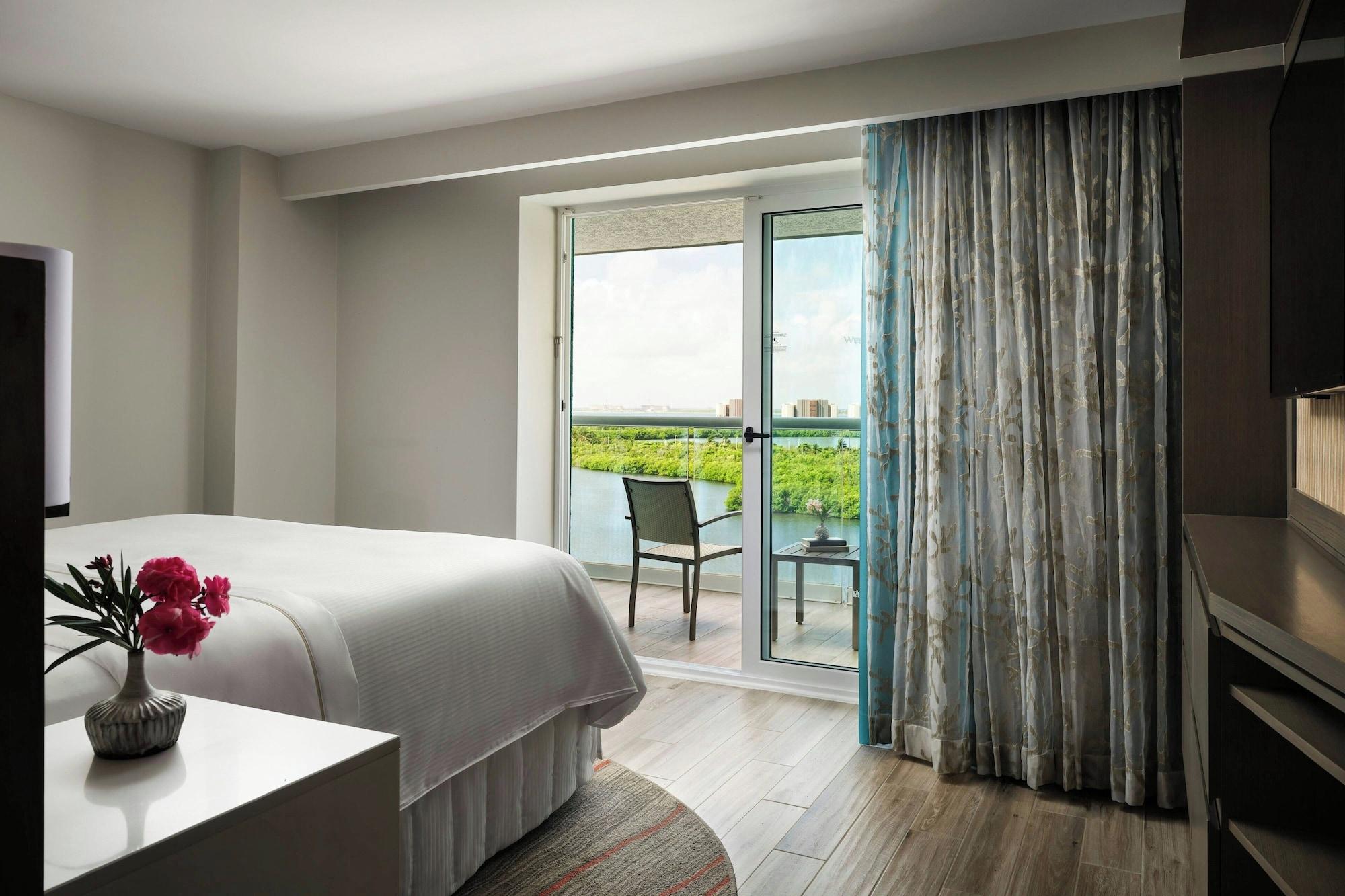 2 Bedrooms, Suite, Lagoon View, Balcony
