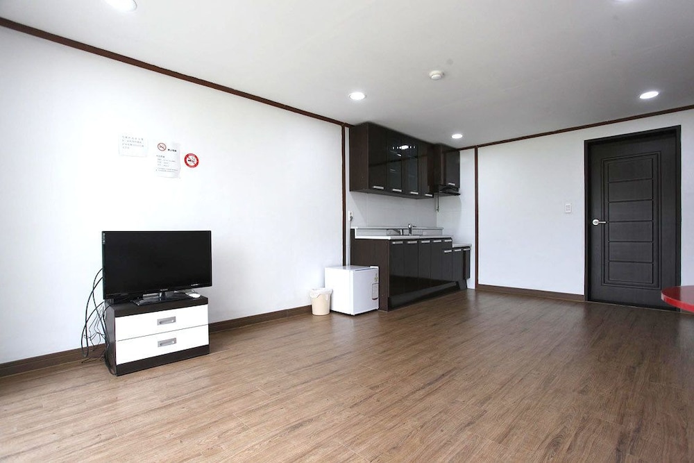 Geomunoreum Hostel 27/50
