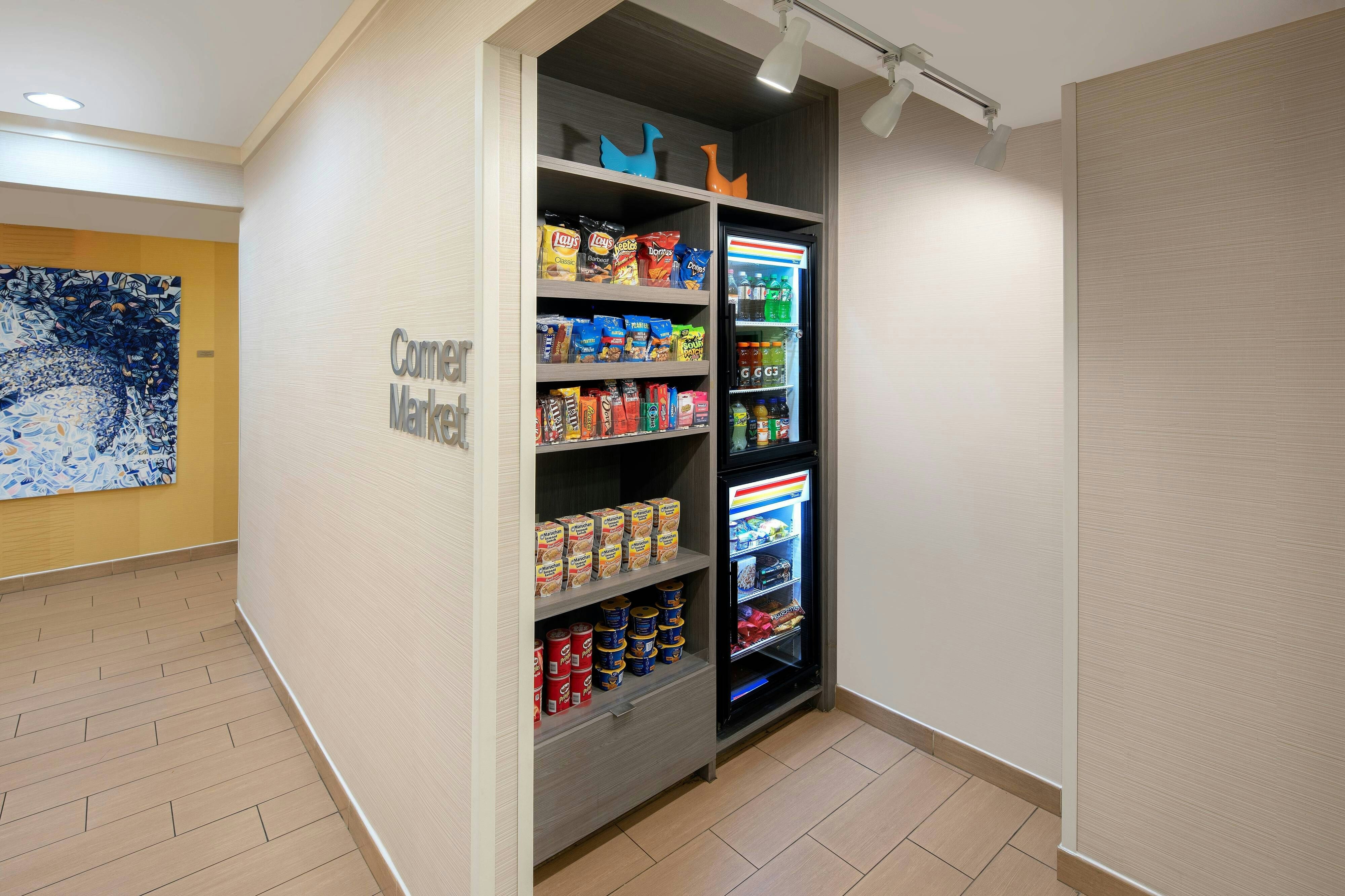 Fairfield Inn Suites By Marriott Austin University Area 5/7