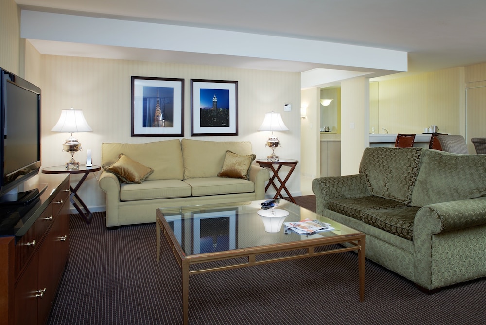 Crowne Plaza Manhattan Times Square by IHG 63/90