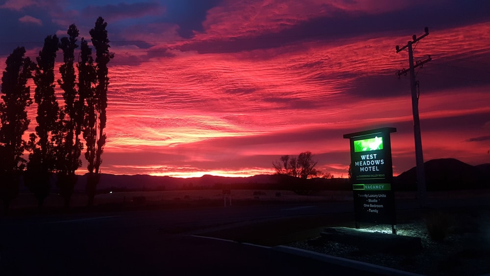 West Meadows Motel of Wanaka 46/50