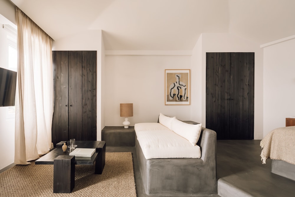 White Exclusive Suites And Villas 30/38