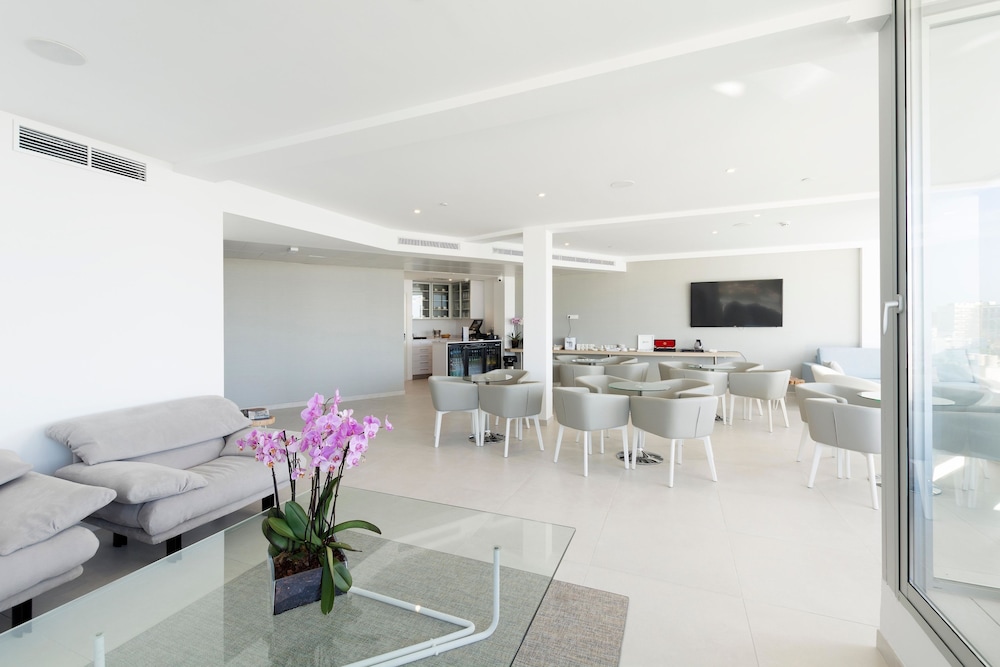 Reverence Mare Hotel Adults Only 30/50