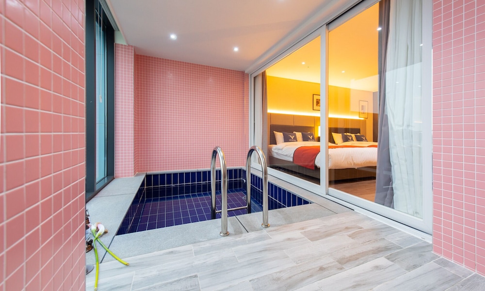 Yeosu Venezia Hotel & Suites 19/50