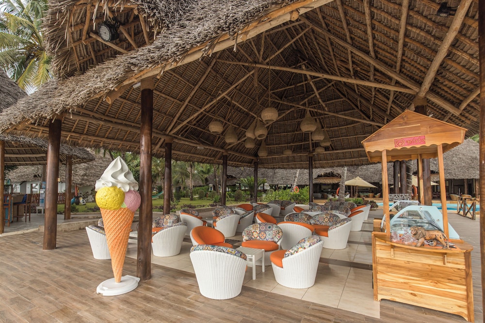 Kiwengwa Beach Resort 58/72