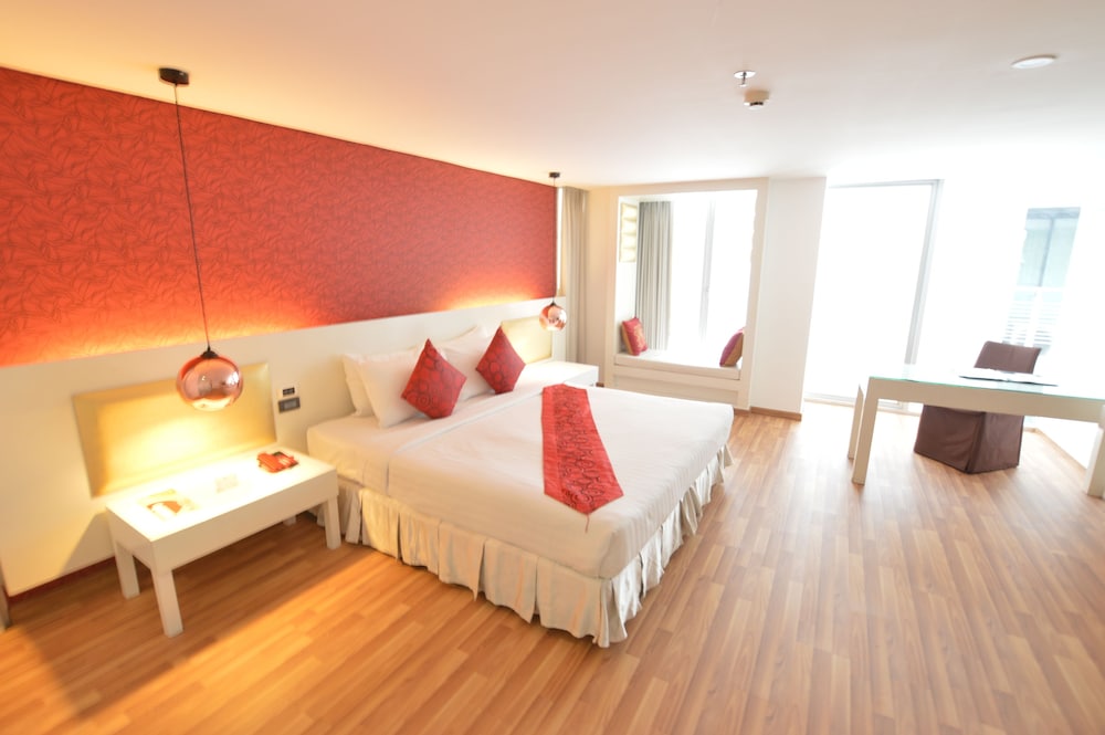 I Residence Hotel Silom 28/67