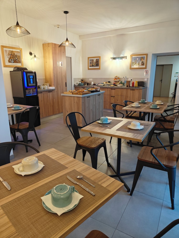 Hotel Ocean Dinan 46/63