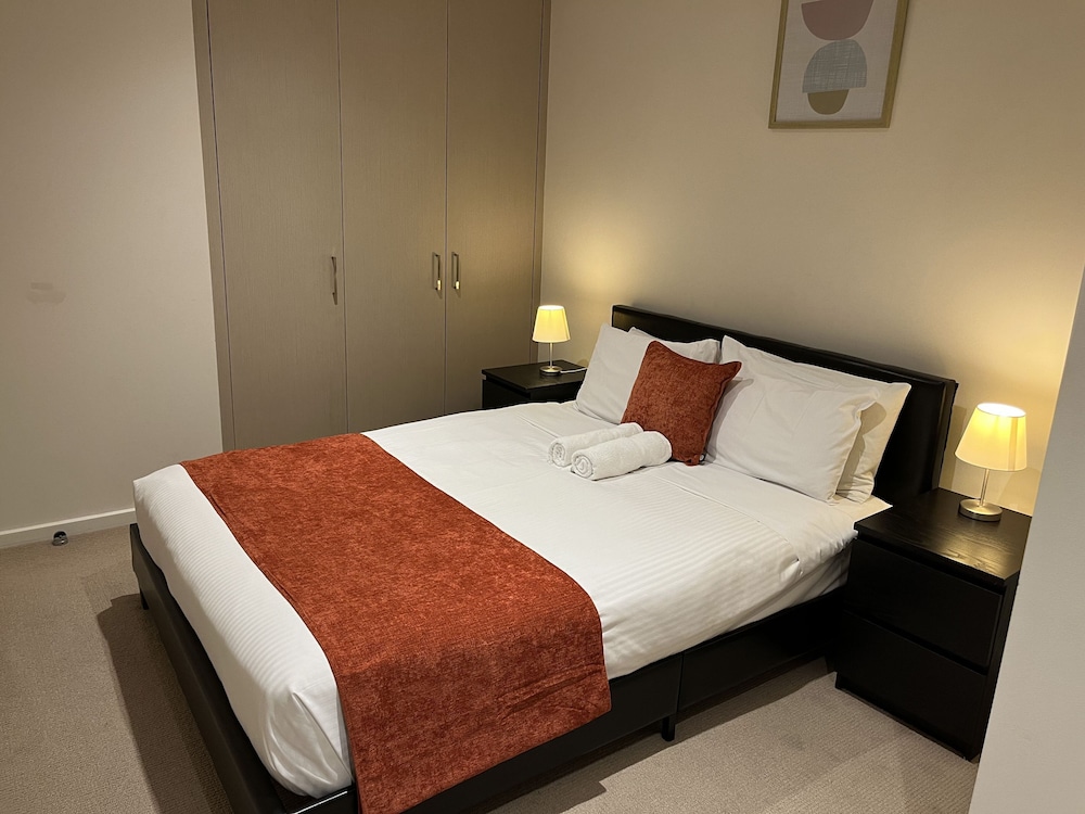 1 BEDROOM, APARTMENT