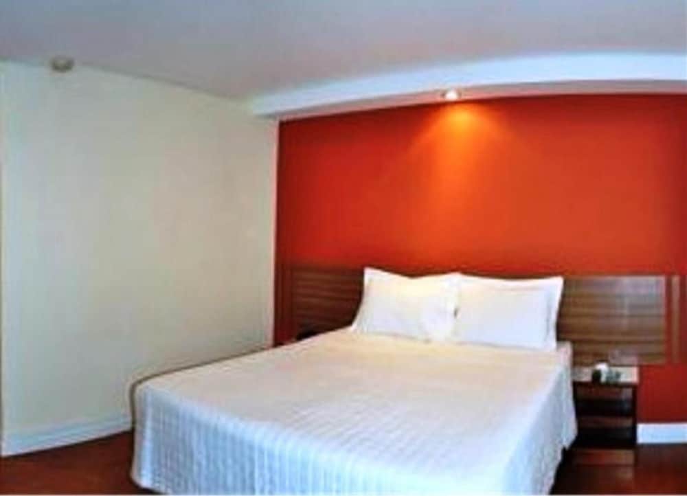 HOTEL VOLLARE 5/25