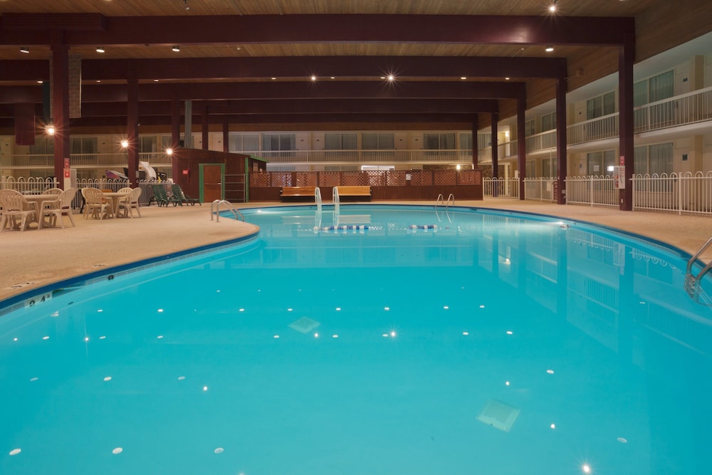 Holiday Inn Spearfish-Convention Center 21/55