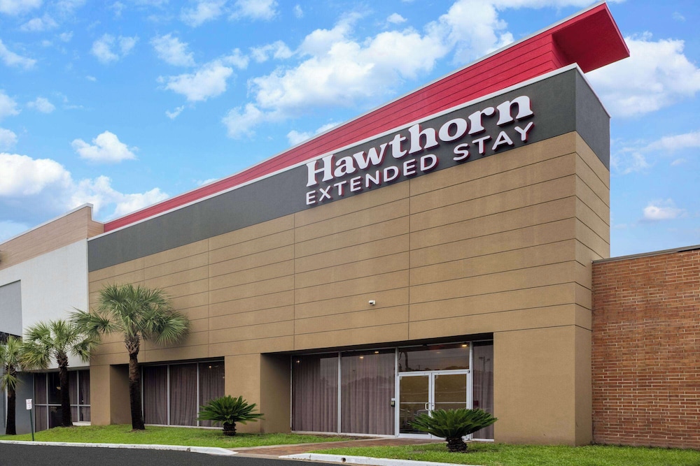 Hawthorn Extended Stay by Wyndham Columbia / Ft. Jackson 3/55