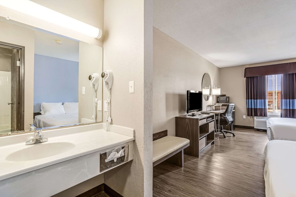 Quality Inn Calvert City - Paducah East 19/31