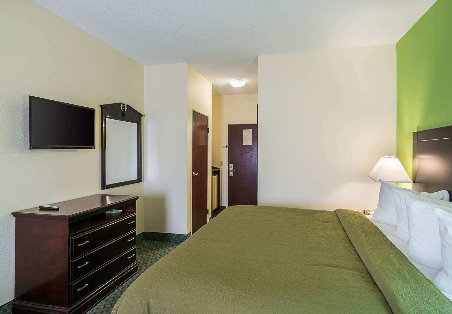Suite, King Bed
