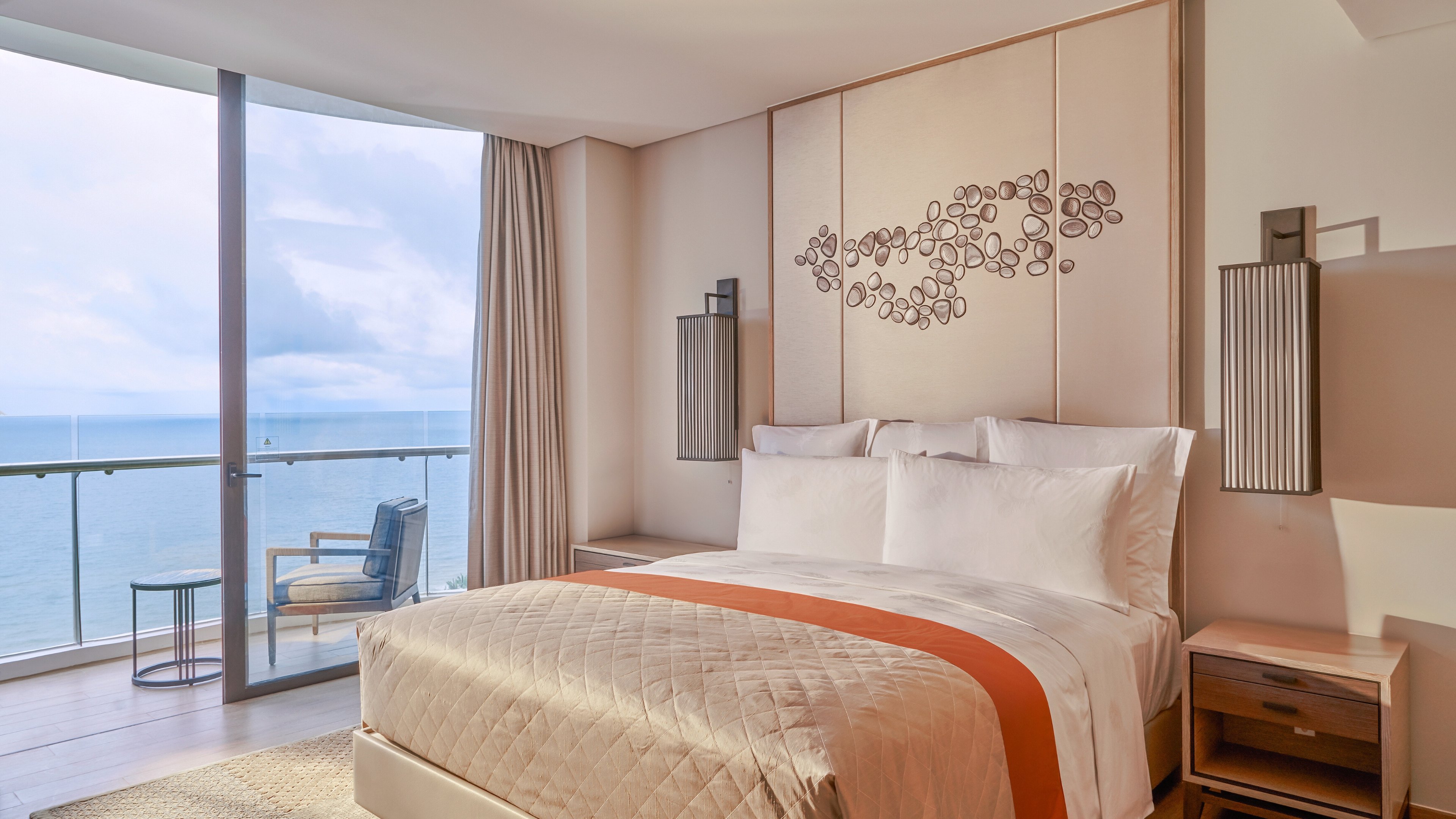 Intercontinental Phu Quoc Long Beach Resort 11/50