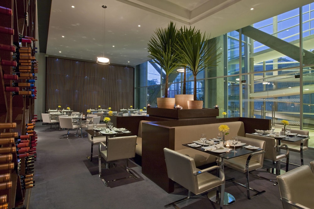 Four Points By Sheraton Los Angeles 28/44