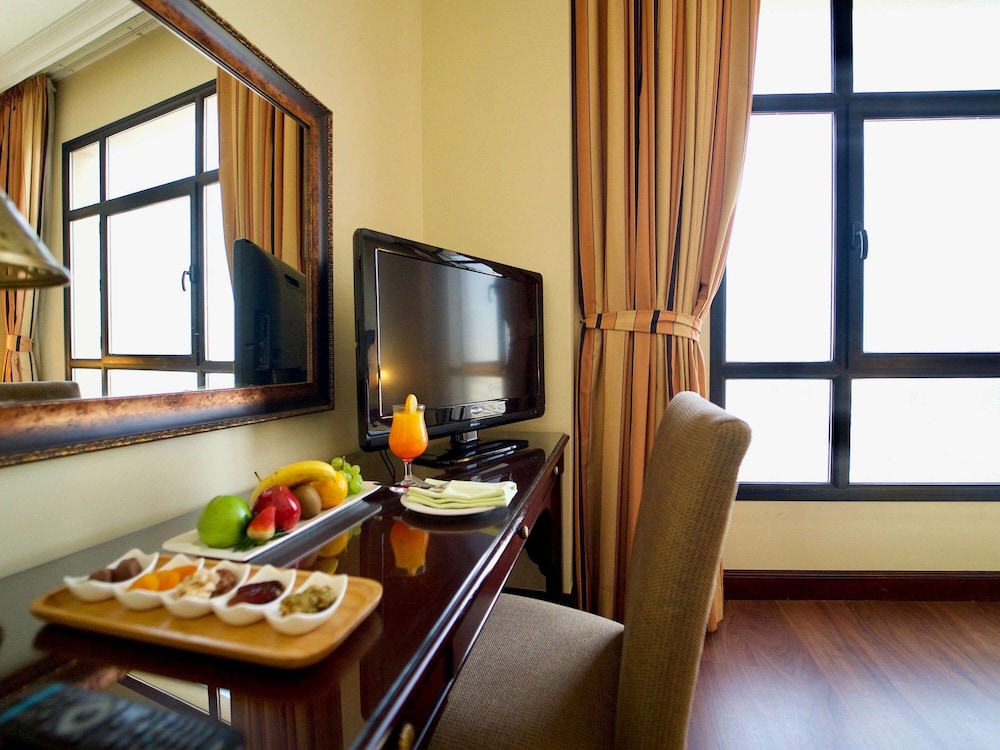 Mercure Grand Hotel Seef - All Suites 51/67