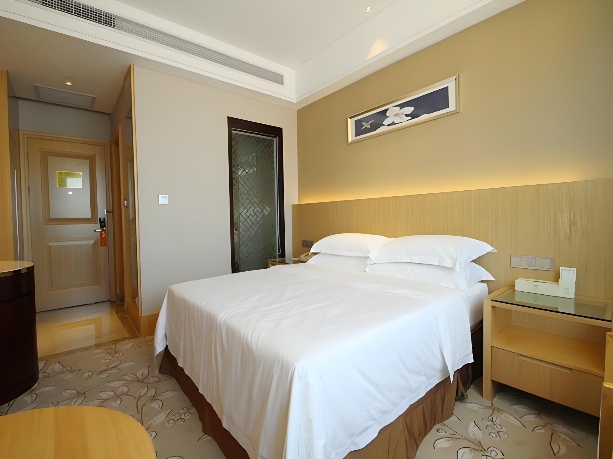 Vienna Hotel (Shanghai Waigaoqiao Free Trade Zone) 24/38