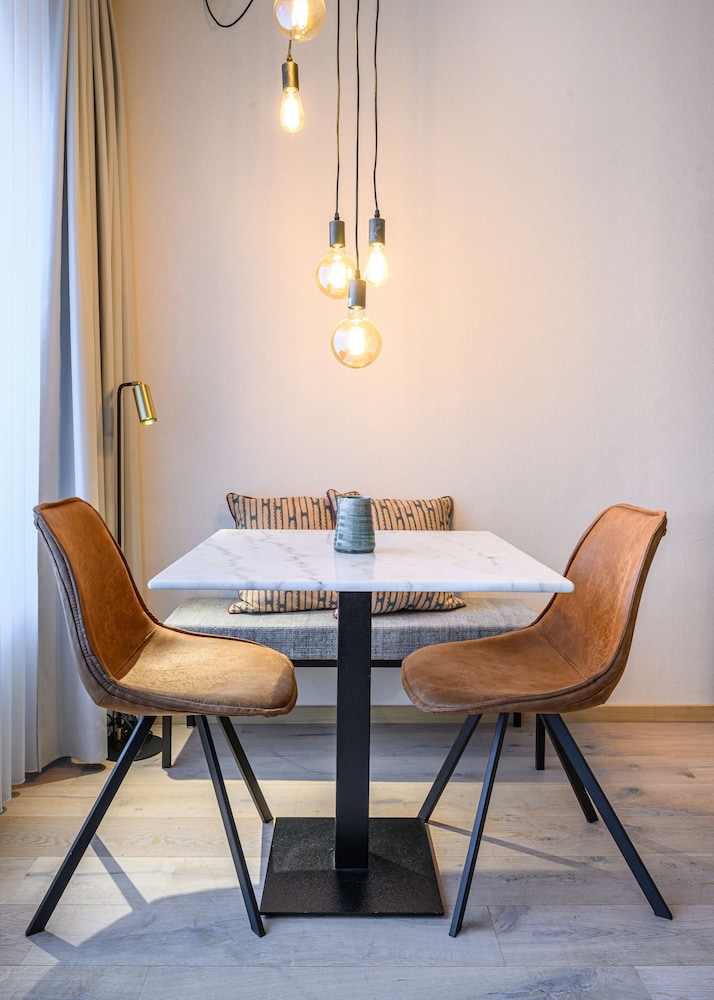 Premier Suites Plus Antwerp 49/62