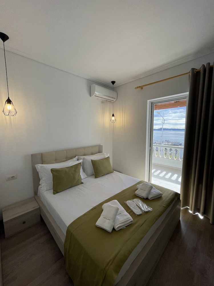 Relax Mea Hotel 7/50