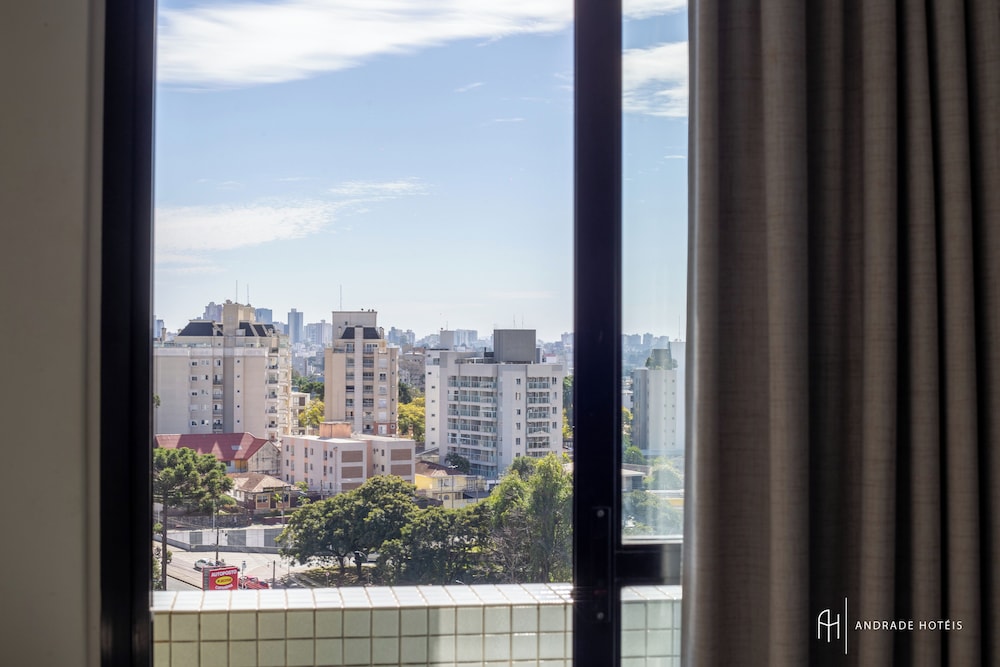 Rede Andrade Vernon Hotel 57/62