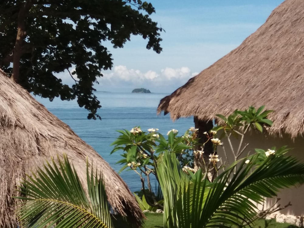 Tepanee Beach Resort 59/63