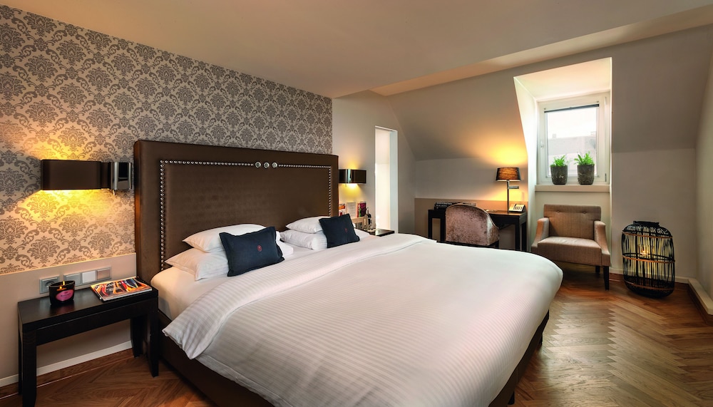 Hotel Maximilian S 10/70