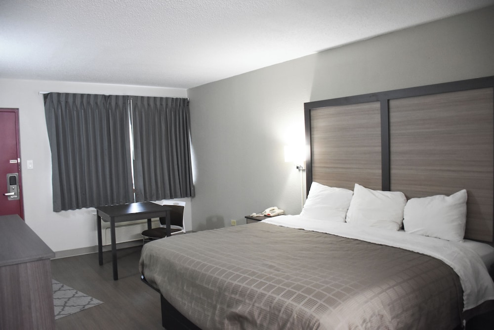 Bridgeview Inn 6/26