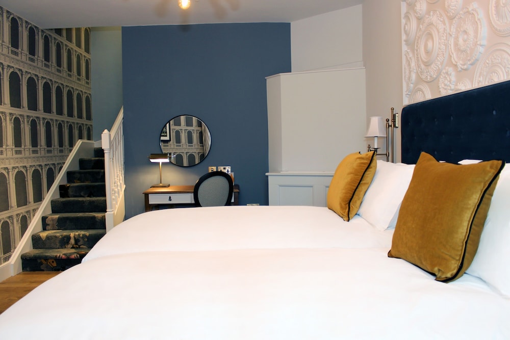 HOTEL INDIGO BATH 28/84