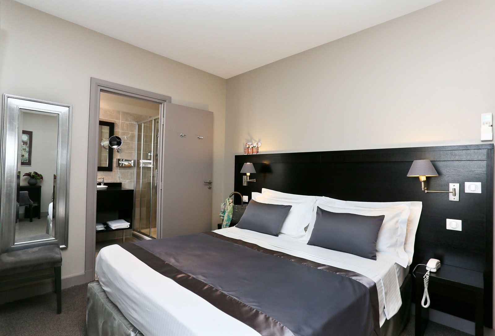SUPERIOR, DOUBLE BED