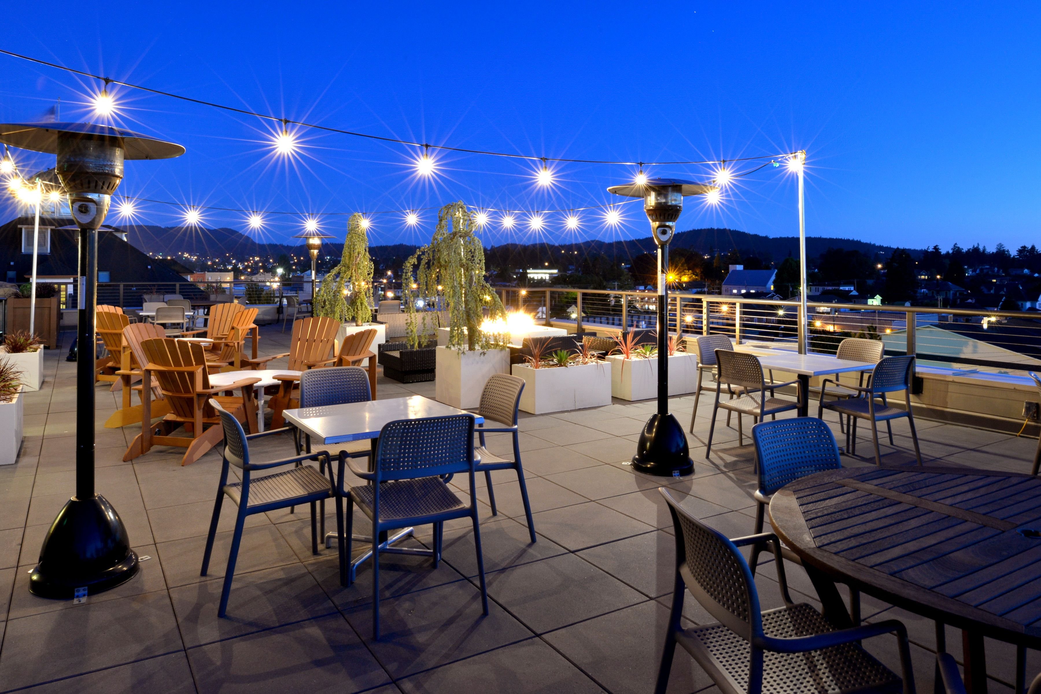 Majestic Inn & Spa 69/80