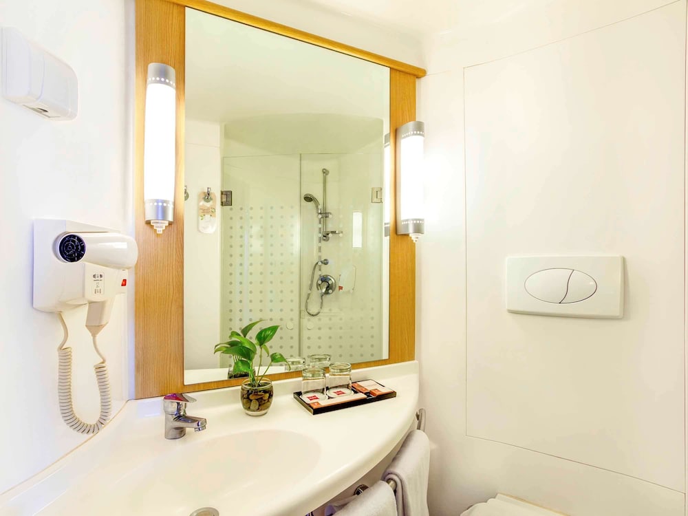 Ibis Surabaya City Center 17/61