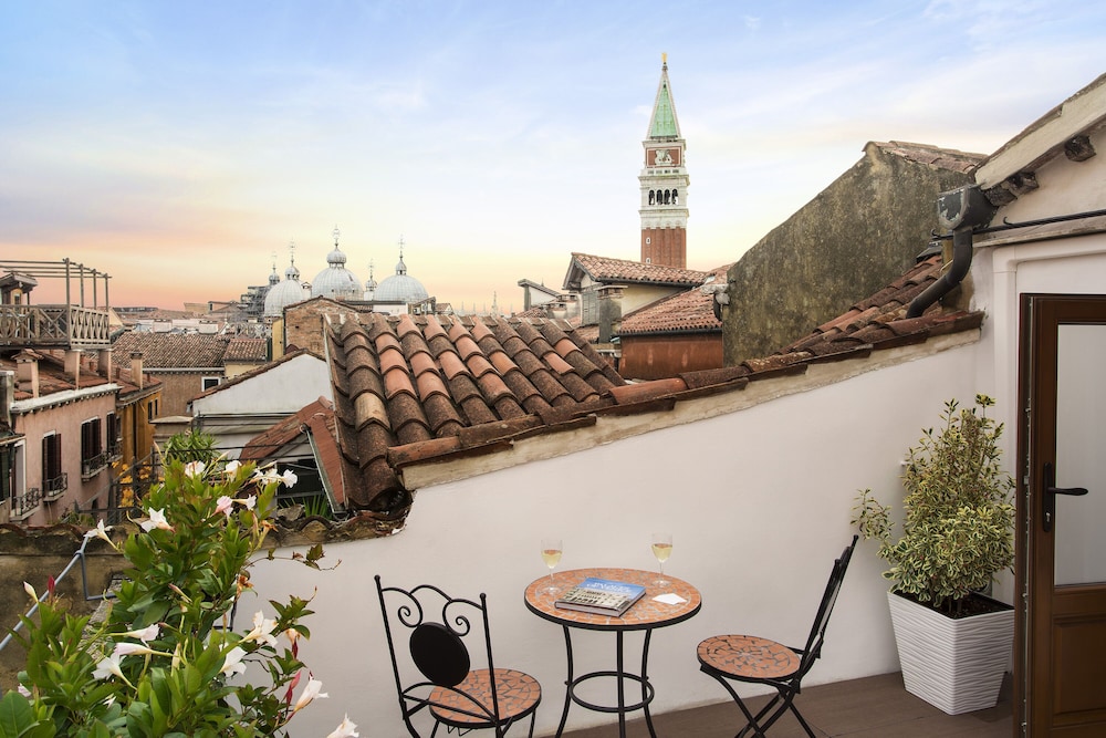 San Marco Suite 755 5/50